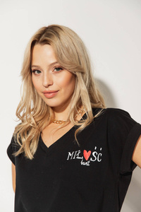 Black T-Shirt Milosc